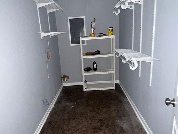4th image of 2403 Delbrock Ct