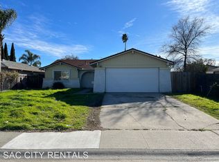 5622 Valley Hi Dr, Sacramento, CA 95823