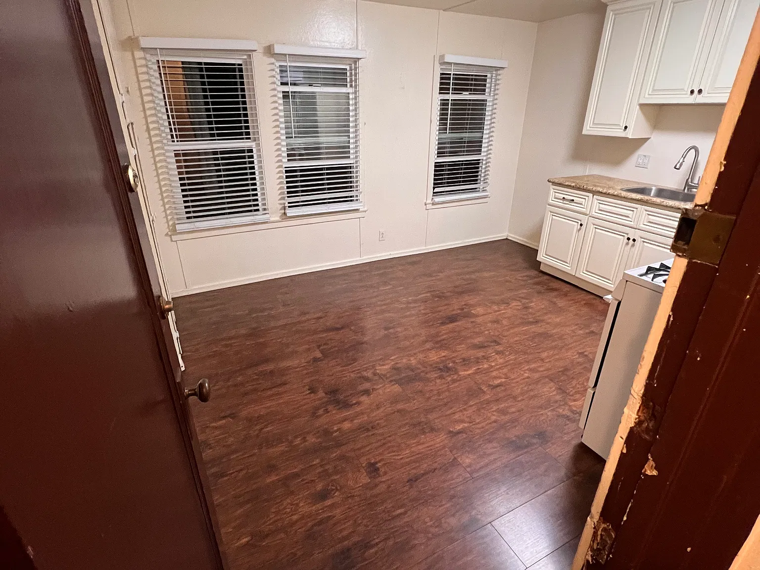 824 Blossom Way — Photo 2