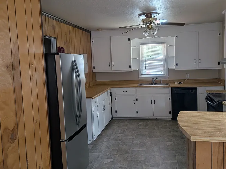 5216 Redwood Dr — Photo 7