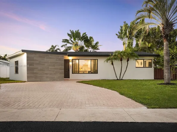 1001 SE 13th Ct, Deerfield Beach, FL 33441