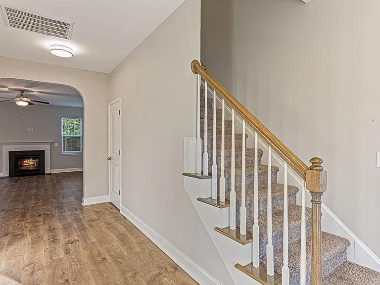 2240 Mannington Dr — Photo 12