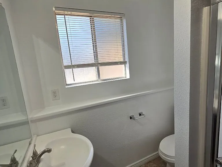 8492 W Eastman Pl — Photo 14