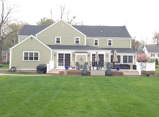 61 Norwood Rd, West Hartford, CT 06117