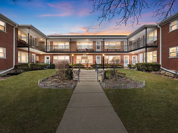 2nd image of 720 N Western Ave APT 4