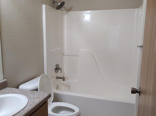 9 W Rainsong St, Farmington, AR 72730