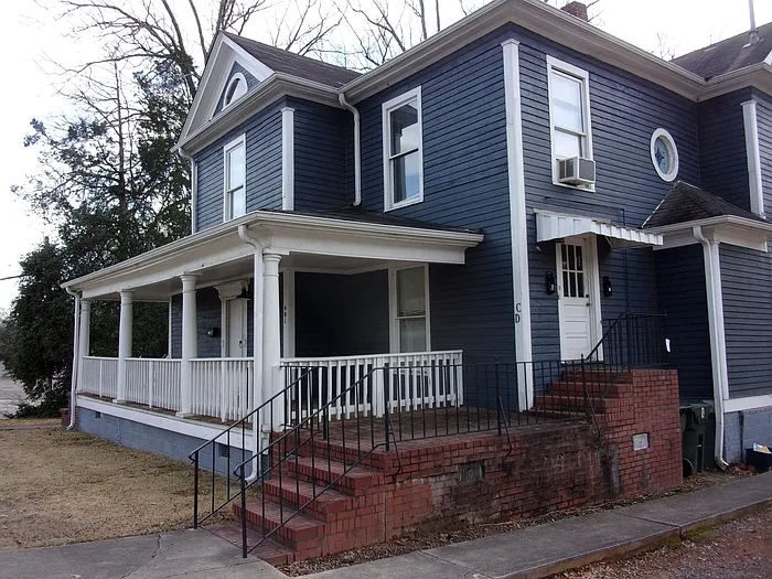 401 Charlotte Ave #D — Photo 1