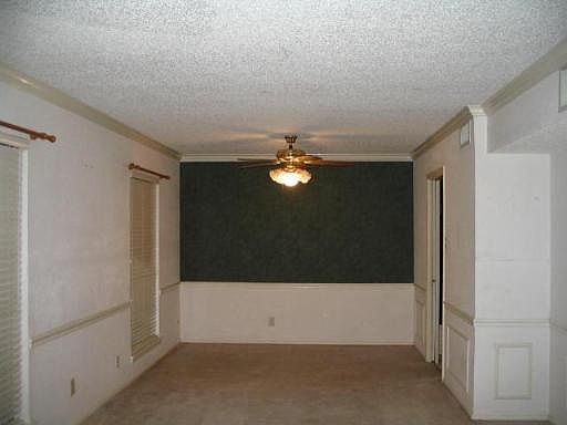 3rd image of 14718 CHIMNEY WAY