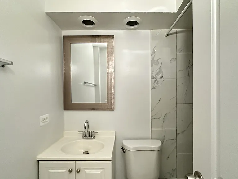 6830 N Sheridan Rd #365 — Photo 19