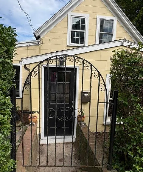 11 Richards Rd — Photo 1
