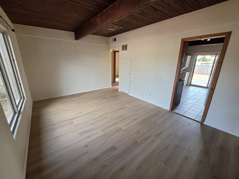 2625 Florida St NE — Photo 5