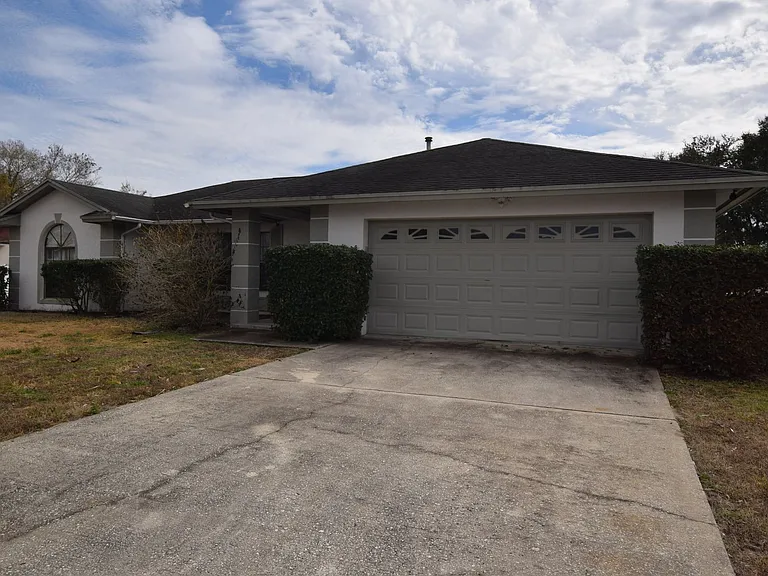 7706 Indian Ridge Trl S — Photo 4
