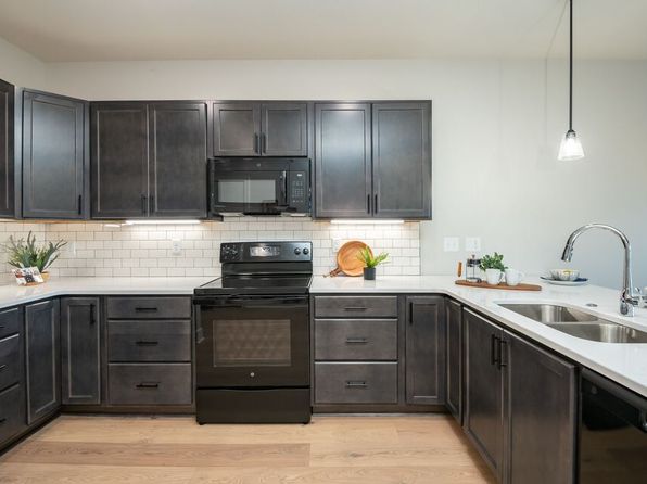 665 N Brookfield Rd #224