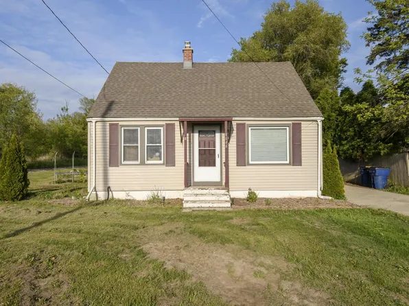 8646 South Chicago ROAD, Oak Creek, WI 53154