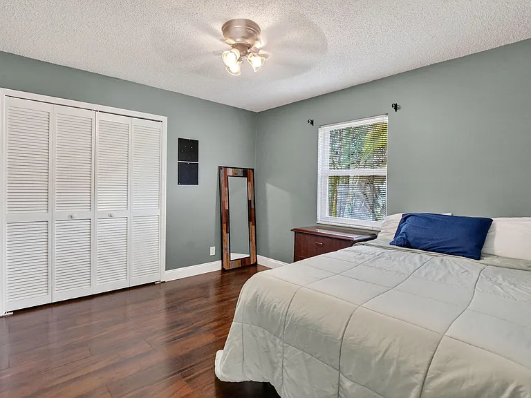 10065 Camelback Ln — Photo 25