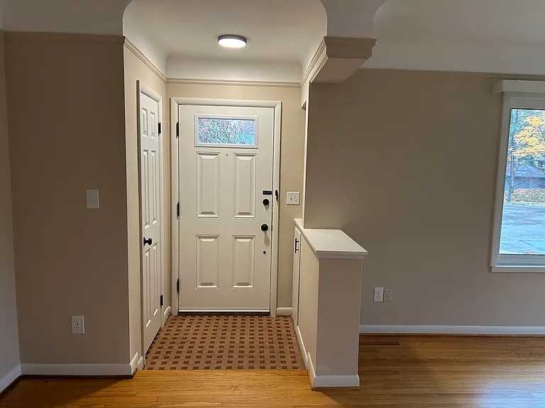 850 Redeemer Ave — Photo 7