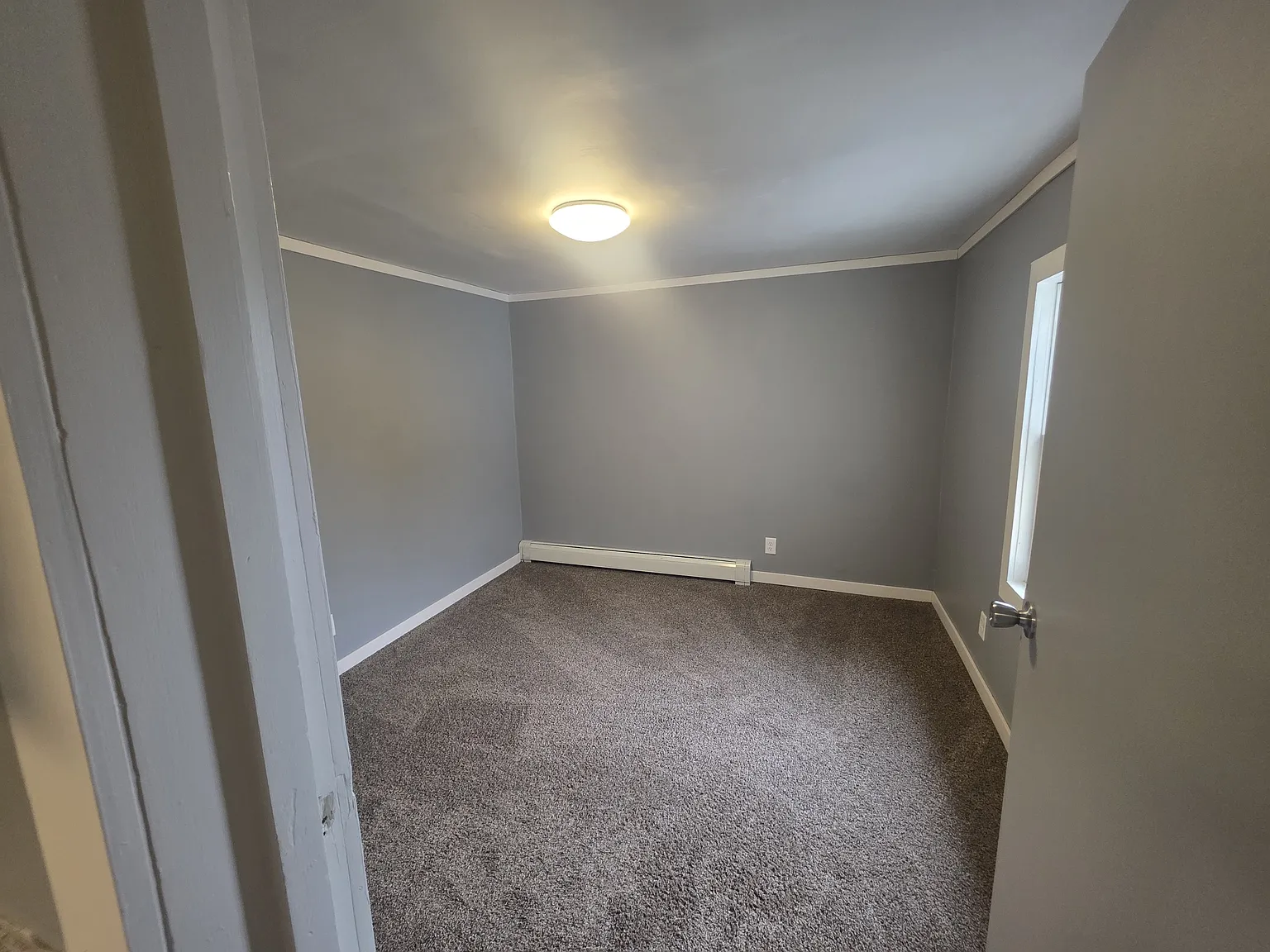306 3rd Street South - B — Photo 1