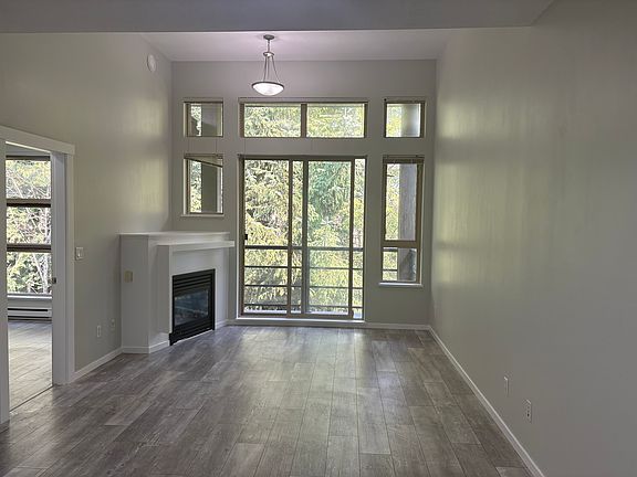 2nd image of 9319 University Cres