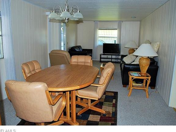5th image of 546 Palmer Blvd
