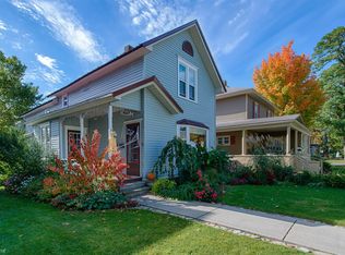 437 7th St, Traverse City, MI 49684