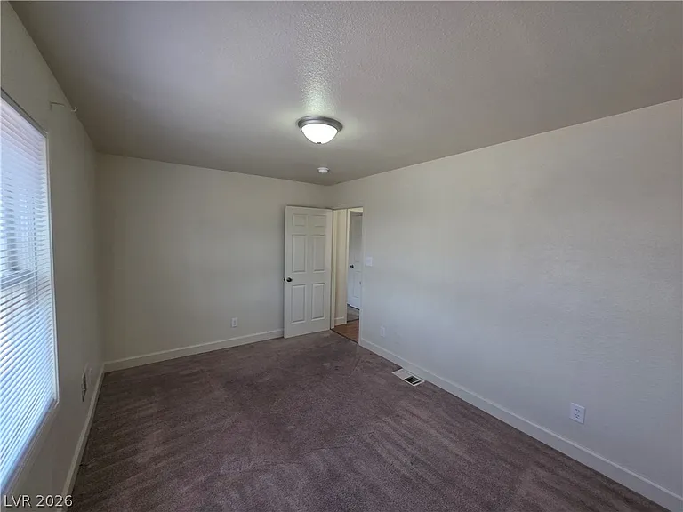 1590 Mustang Dr — Photo 50