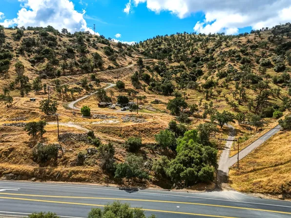 34455 N Sierra Drive, Lemon Cove, CA 93244