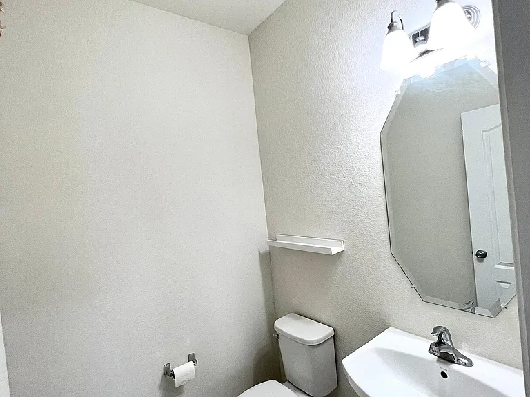 644 Fox View Dr — Photo 6