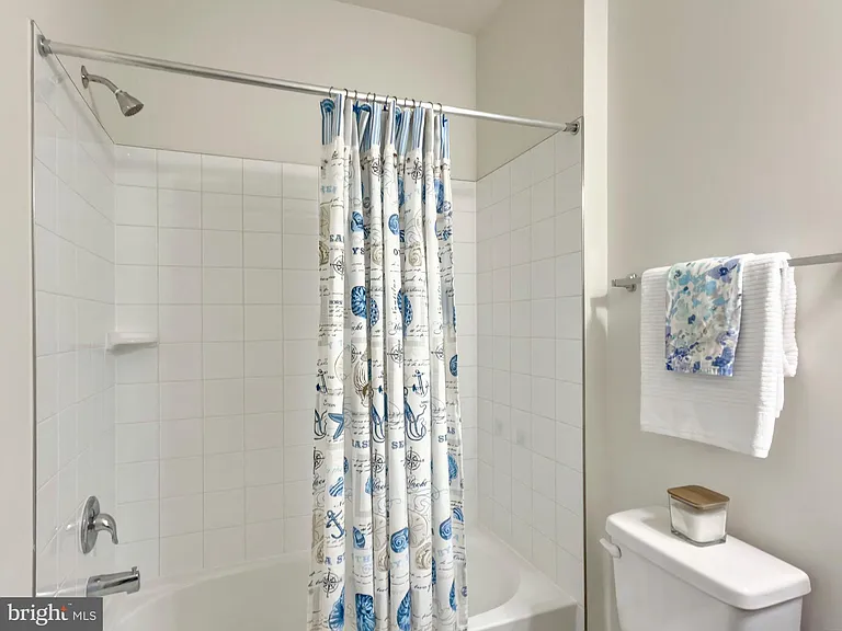 306 Buckeye Cir — Photo 52