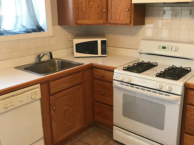 115 Tree St — Photo 21