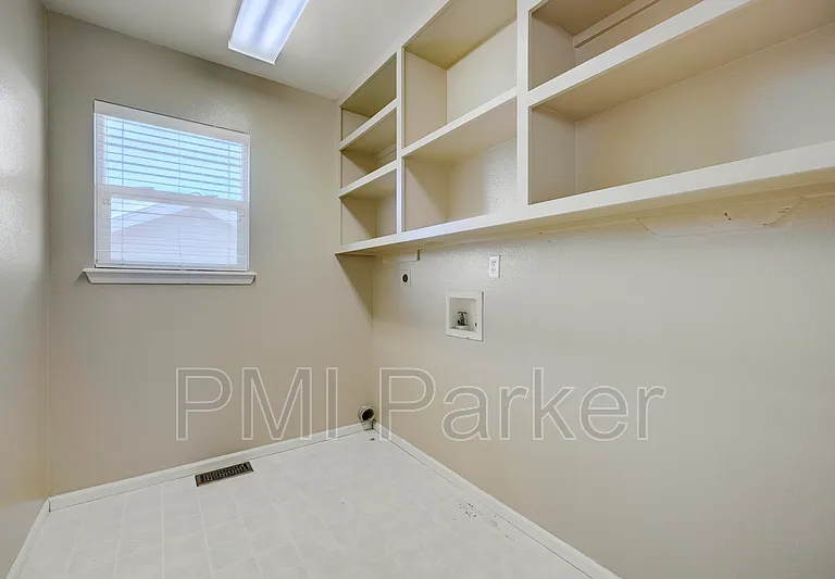 19016 E Bellisario Creek Pl — Photo 23