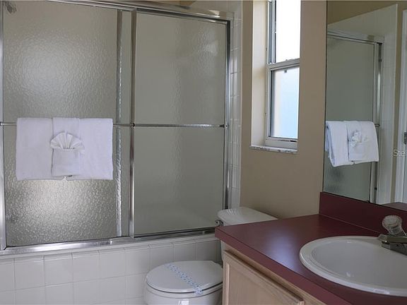 4th image of 511 Majesty Dr