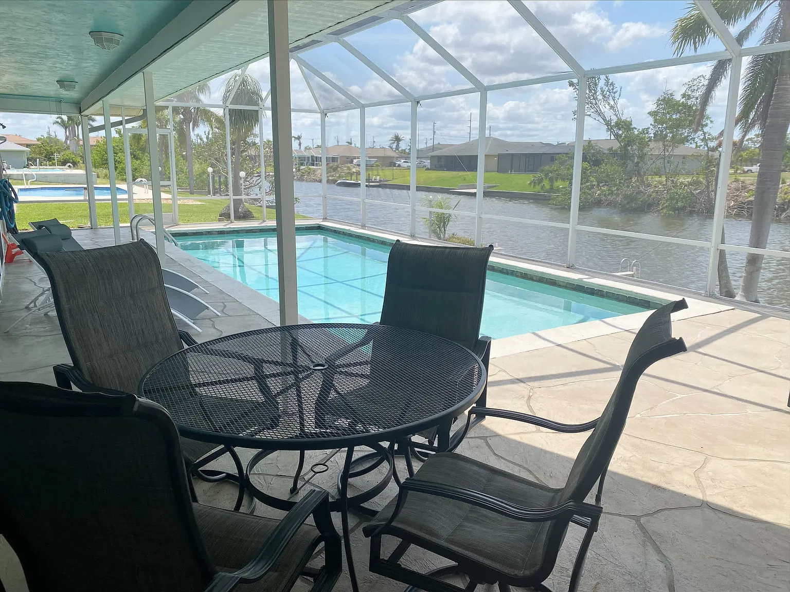 3 bed, 2120 sqft, $3,300 — Photo 4