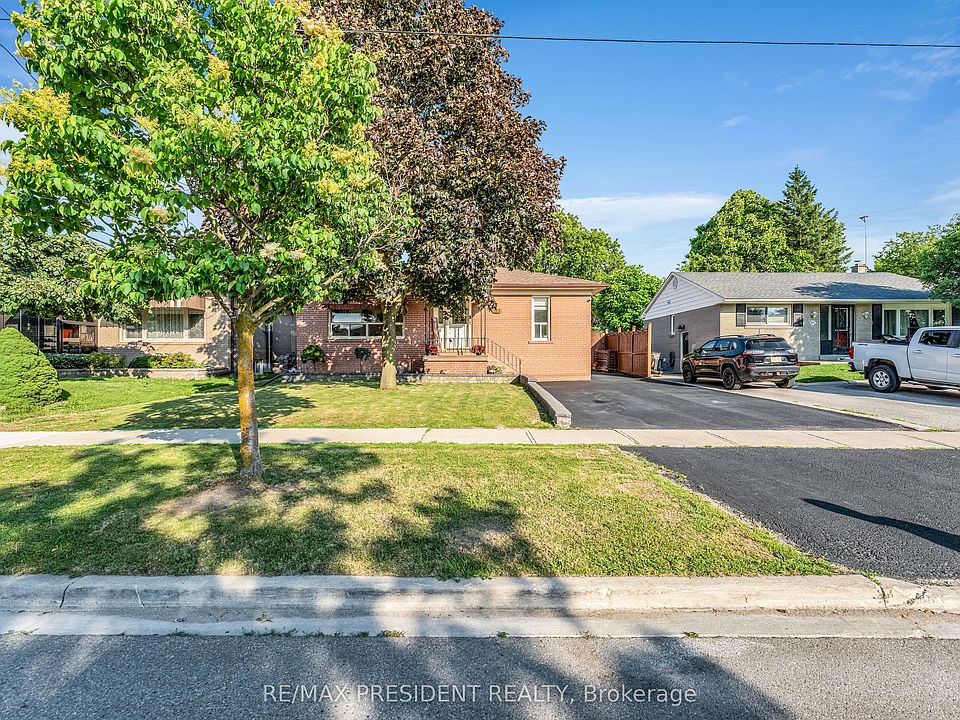 1st image of 163 Prince Charles Dr