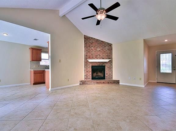 4th image of 144 Goldenwood Dr