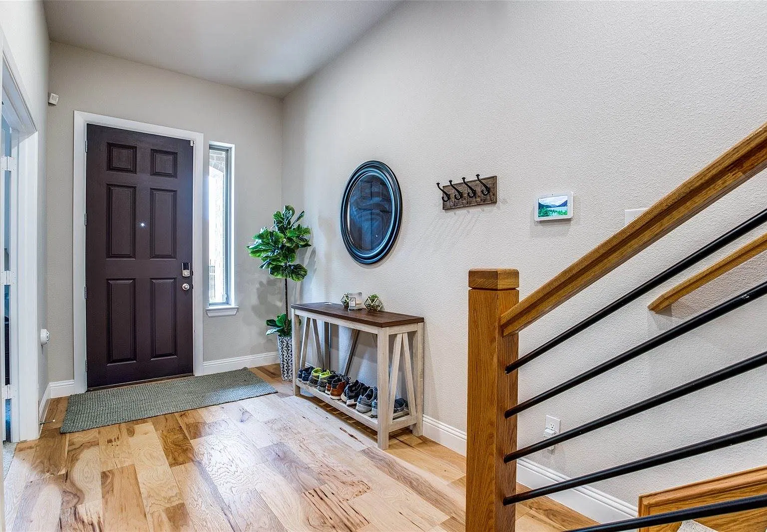 4 bed, 4.5 bath, 2526 sqft, $4,100 — Photo 4