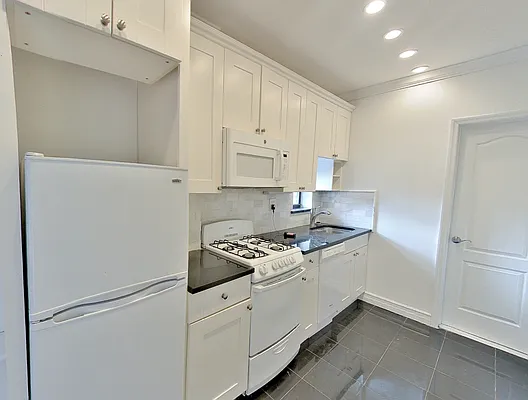 Rented by CitySites Real Estate Group | media 7