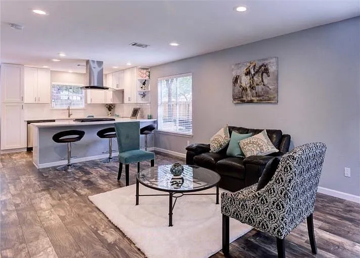 1710 Palmetto Dr — Photo 7