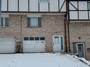 405 Rhodes Ave, West Mifflin, PA 15122