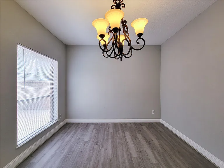 11614 Taos Ln — Photo 16