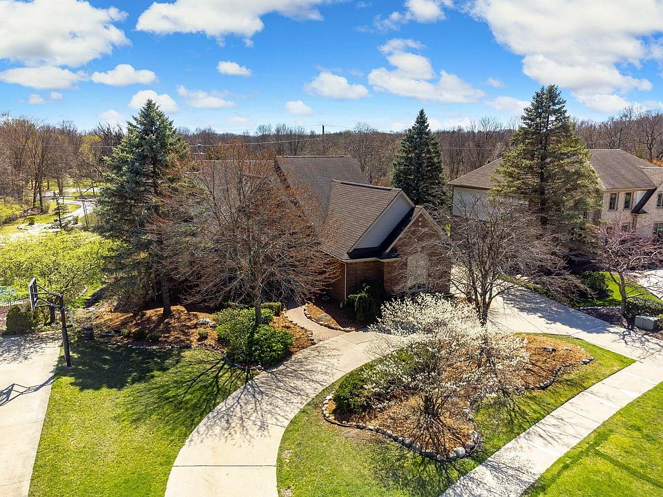 1st image of 49225 Quail Run Ct