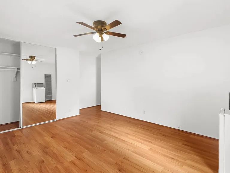 1642 S Westgate Ave #1 — Photo 3