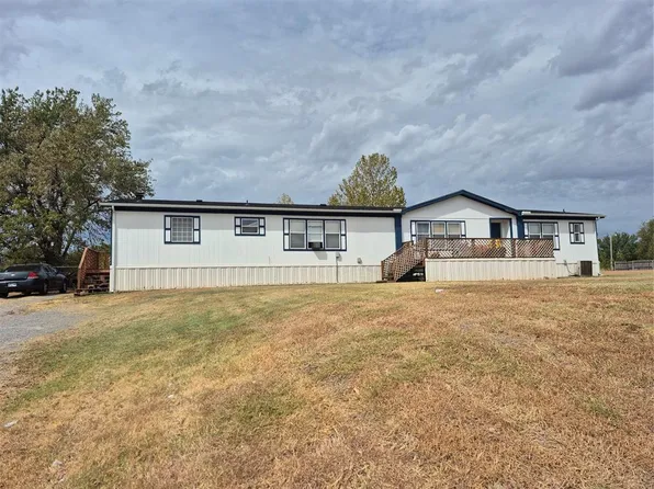 417 S Cemetery Rd, Tuttle, OK 73089