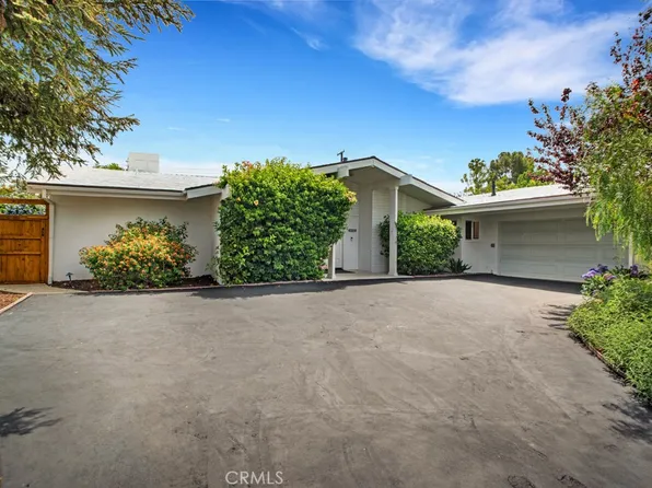 10208 Oak Park Ave, Northridge, CA 91325