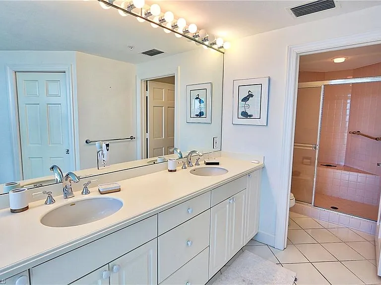 60 Seagate Dr #805 — Photo 23