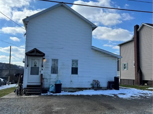 19 Beech St, Coral, PA 15731