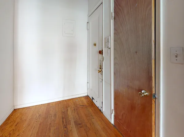 339 East 77th Street image 5 of 7