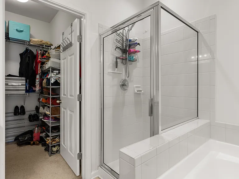 418 Cedar Pines Dr — Photo 22