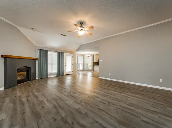 216 Chantilly Cir, Maumelle, AR 72113