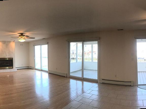 5th image of 812 Bowline Dr
