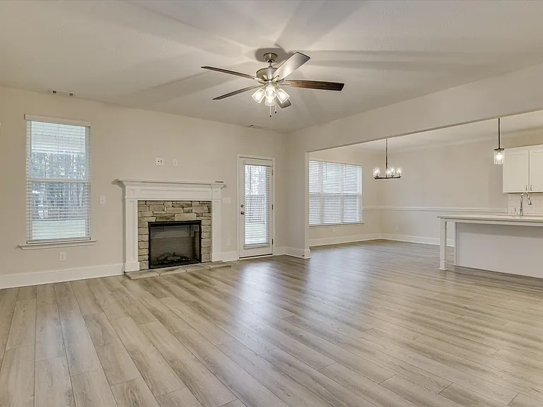 8297 Bannock Cir — Photo 6